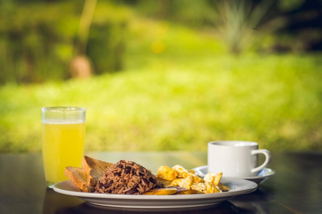 Hotel Brisas Arenal La Fortuna Екстер'єр фото